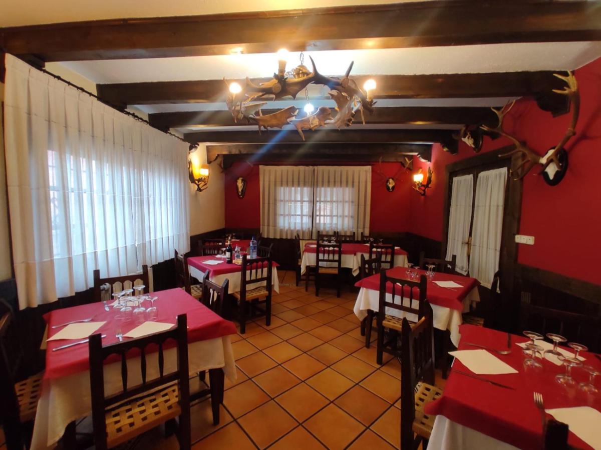 Hostal Restaurante Serrania Траґасете Екстер'єр фото