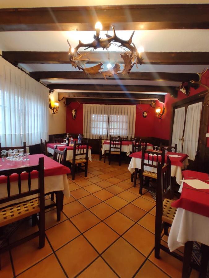 Hostal Restaurante Serrania Траґасете Екстер'єр фото