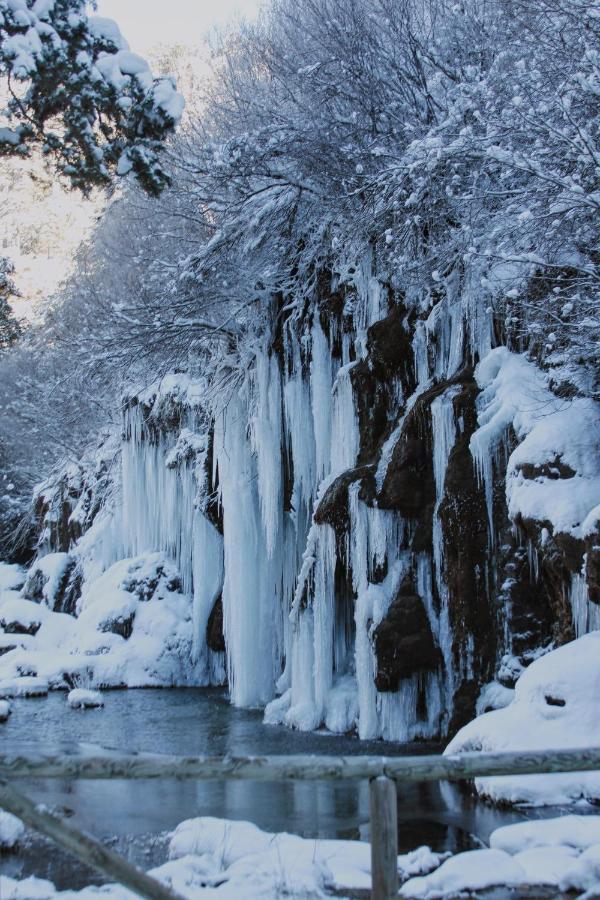 Hostal Restaurante Serrania Траґасете Екстер'єр фото